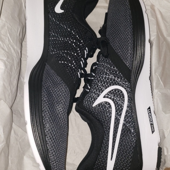 Nike Zoom Strike Size 8 NIB - Picture 7 of 7
